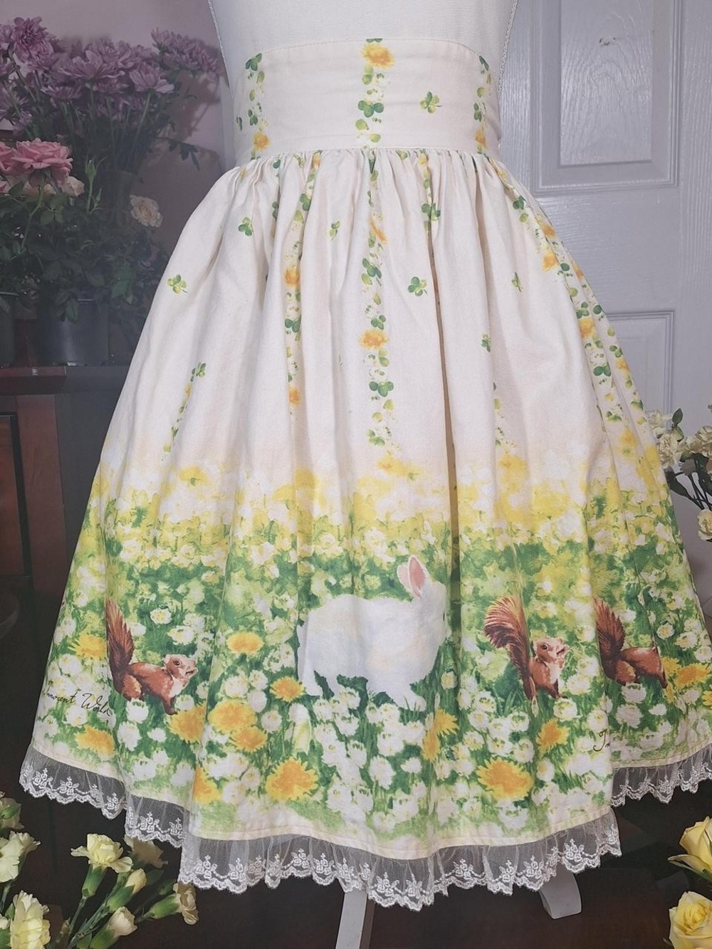Innocent World Ivory Rabbit Letter Print Skirt | Classic Lolita 🐇🌸